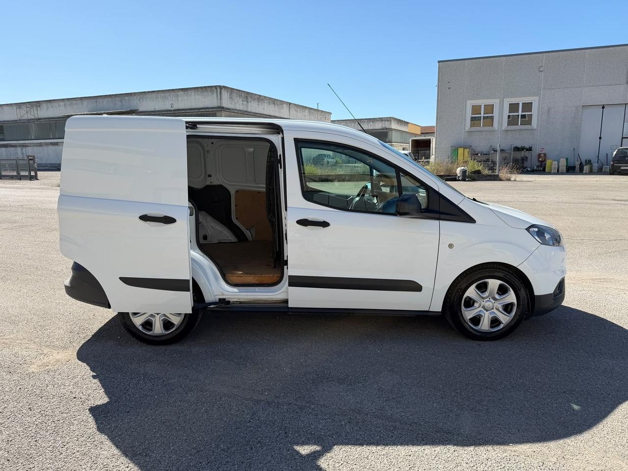 Ford Transit Courier 2021 Diesel