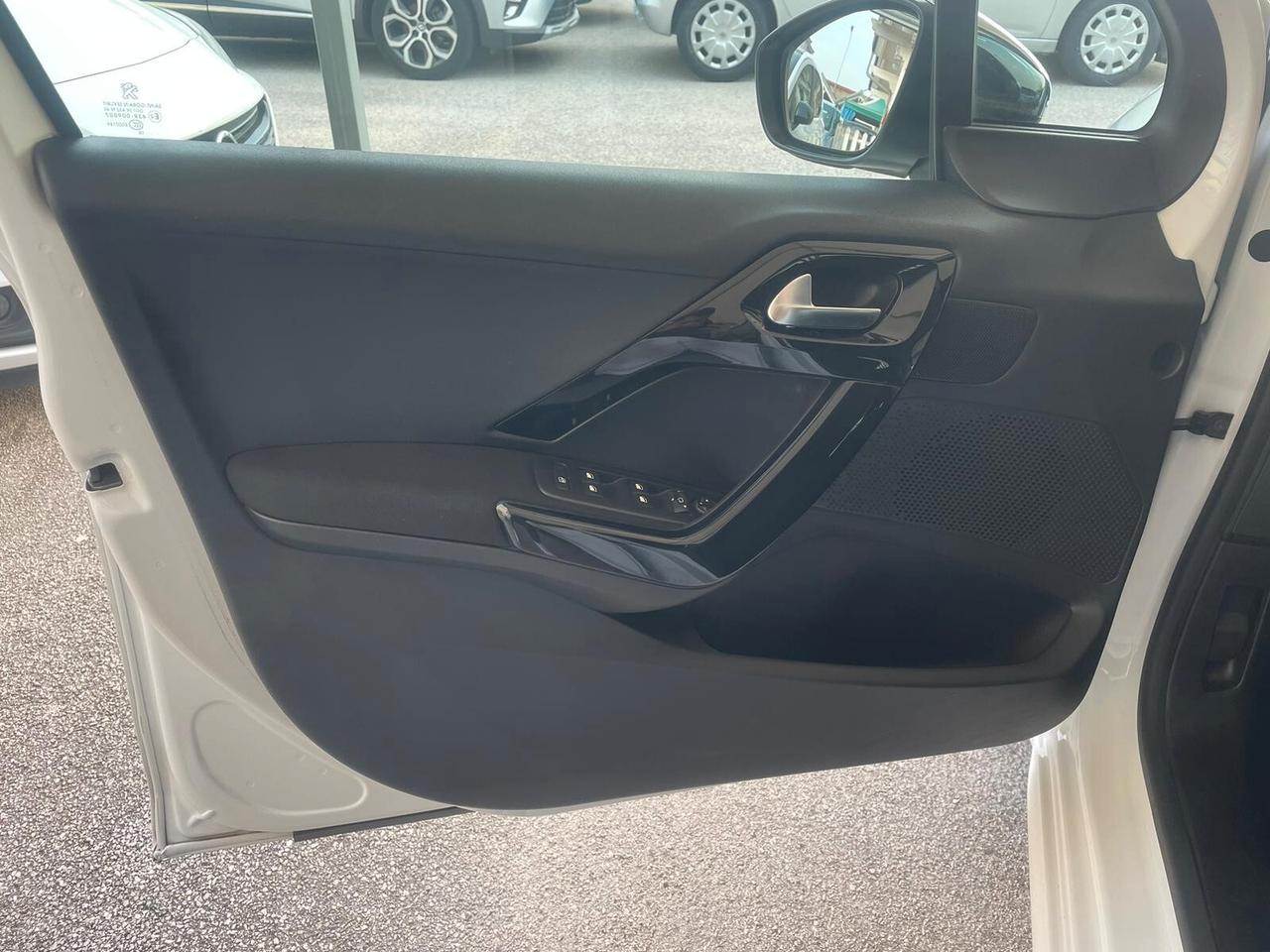 Peugeot 208 1.2 PureTech 82 5 porte Allure