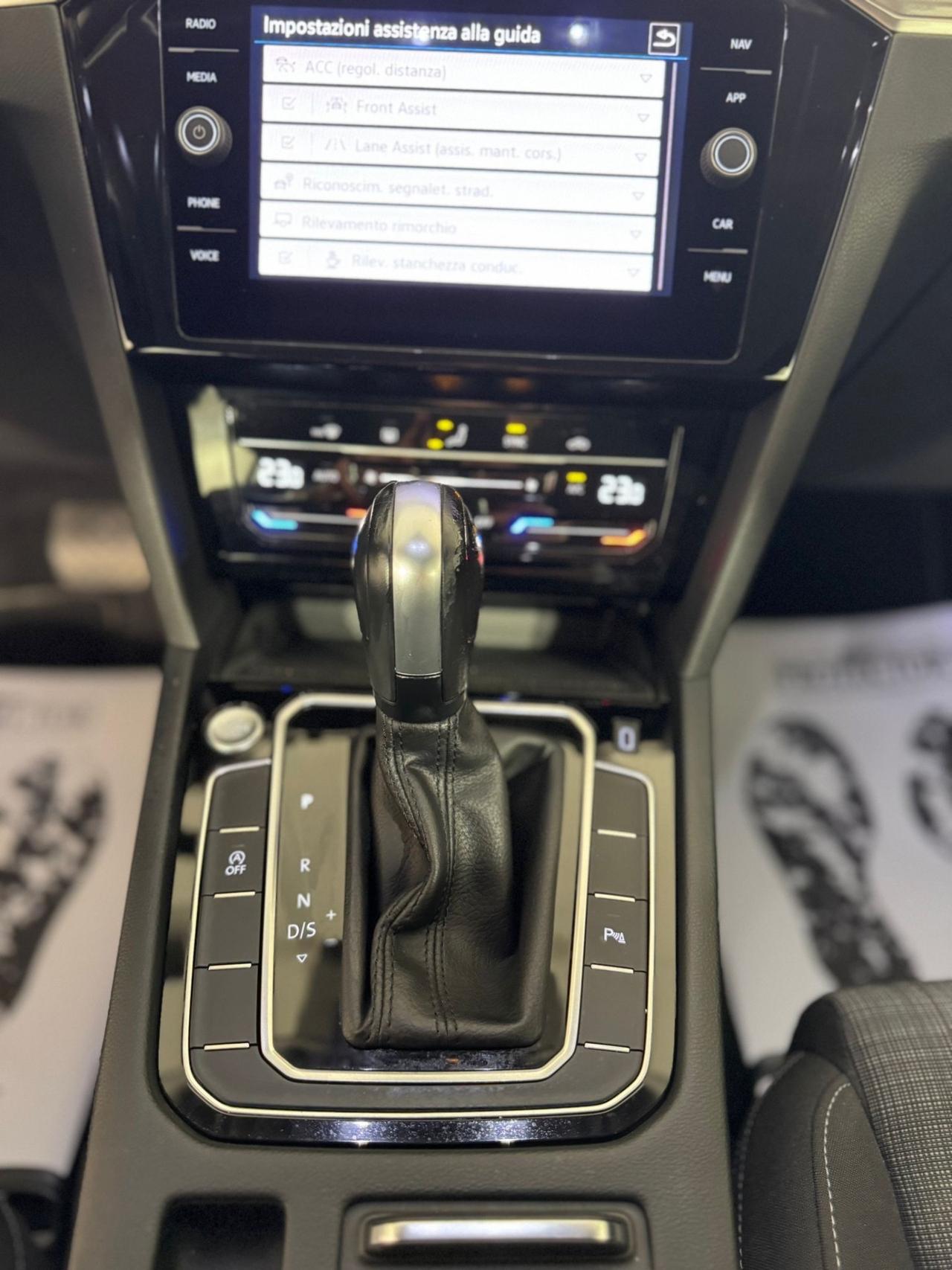 Volkswagen Passat Variant 2.0 TDI SCR EVO DSG * TUTTI TAGLIANDI CERTIFICATI VW *