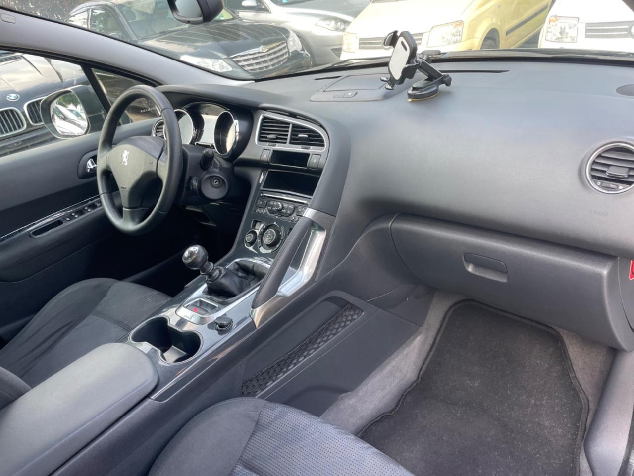 Peugeot 3008 1.6 HDi 112CV Allure