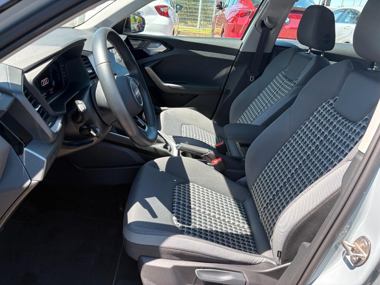 Audi A1 allstreet 35 TFSI Identity Contrast