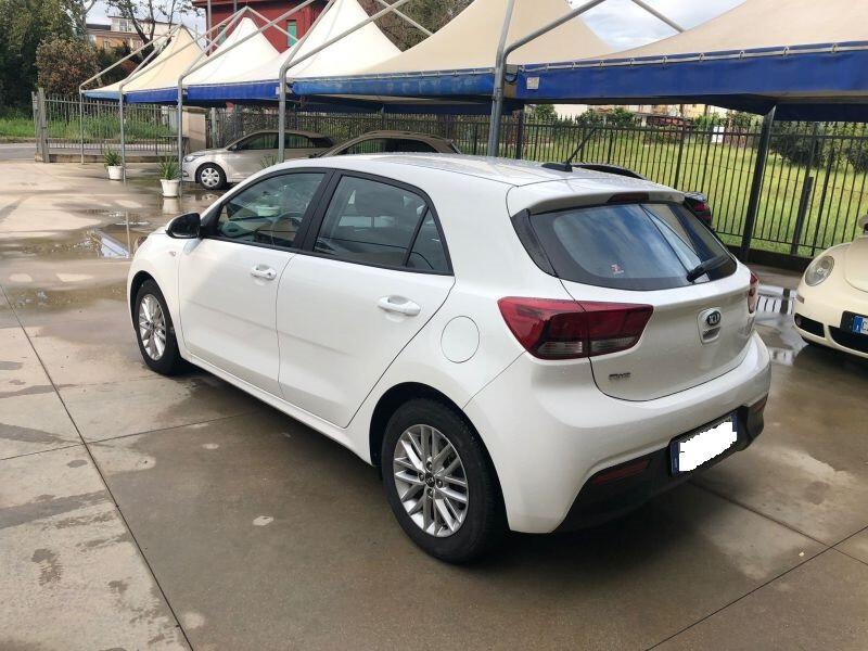 Kia Rio 1.2i 84cv anno 2019