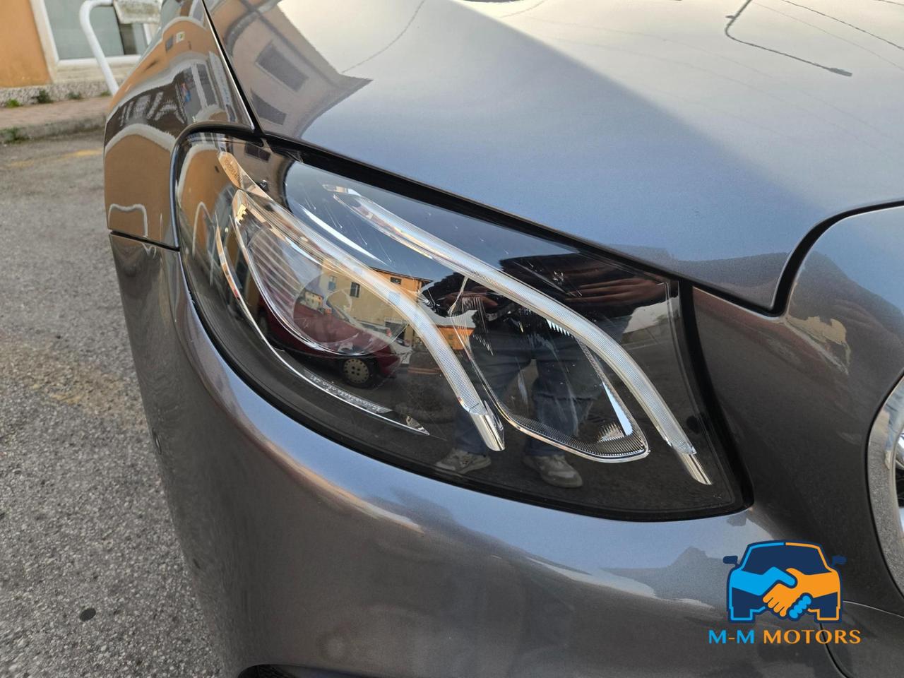 Mercedes E 220 Premium Plus