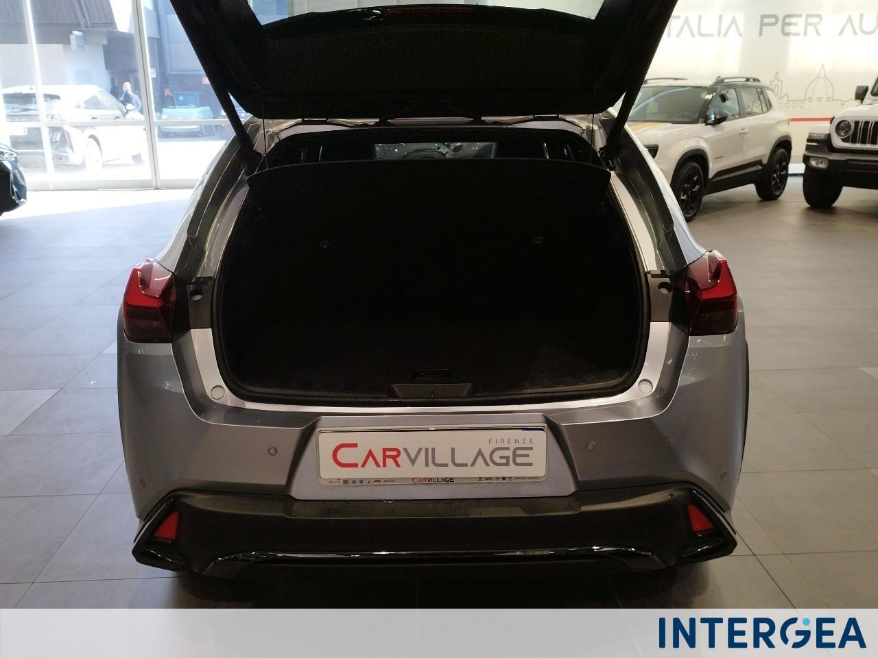 LEXUS UX 250h 2.0 Design 4wd cvt