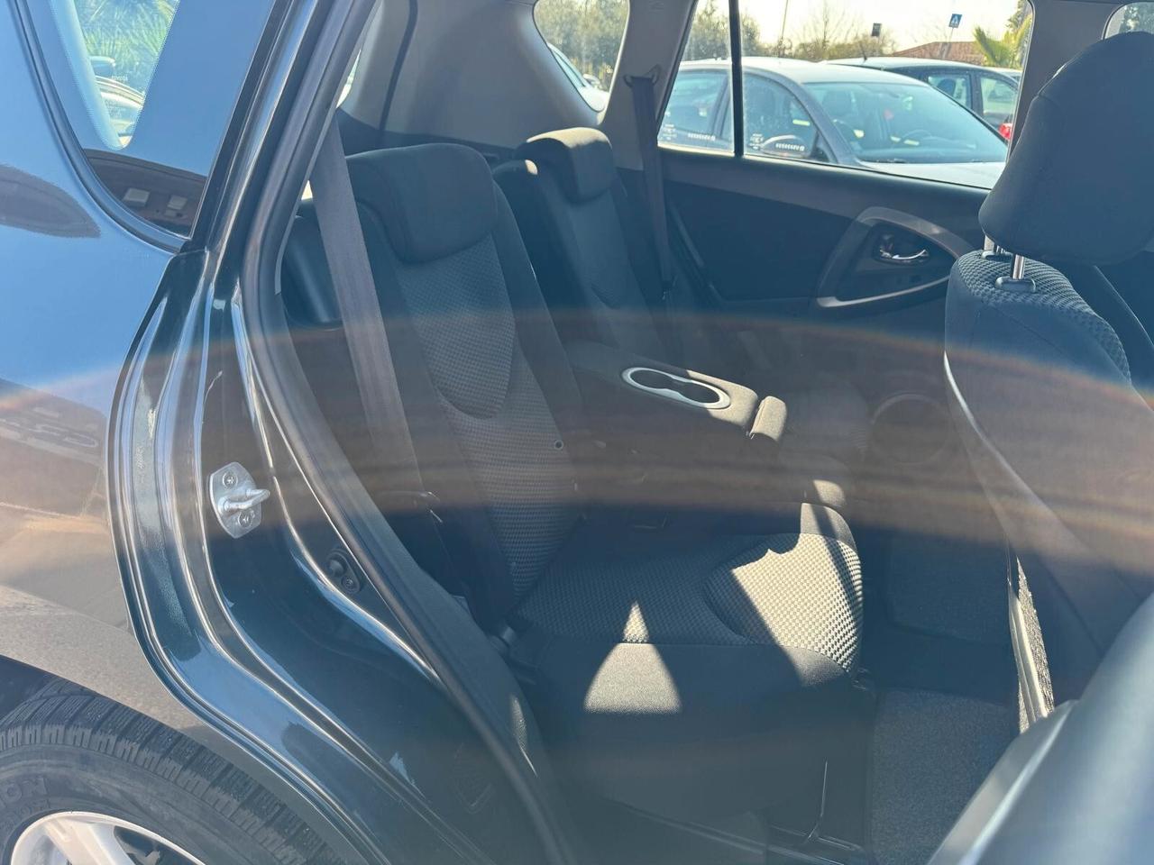 Toyota RAV 4 2.2 D-4D 136CV 5P LUXURY 2006