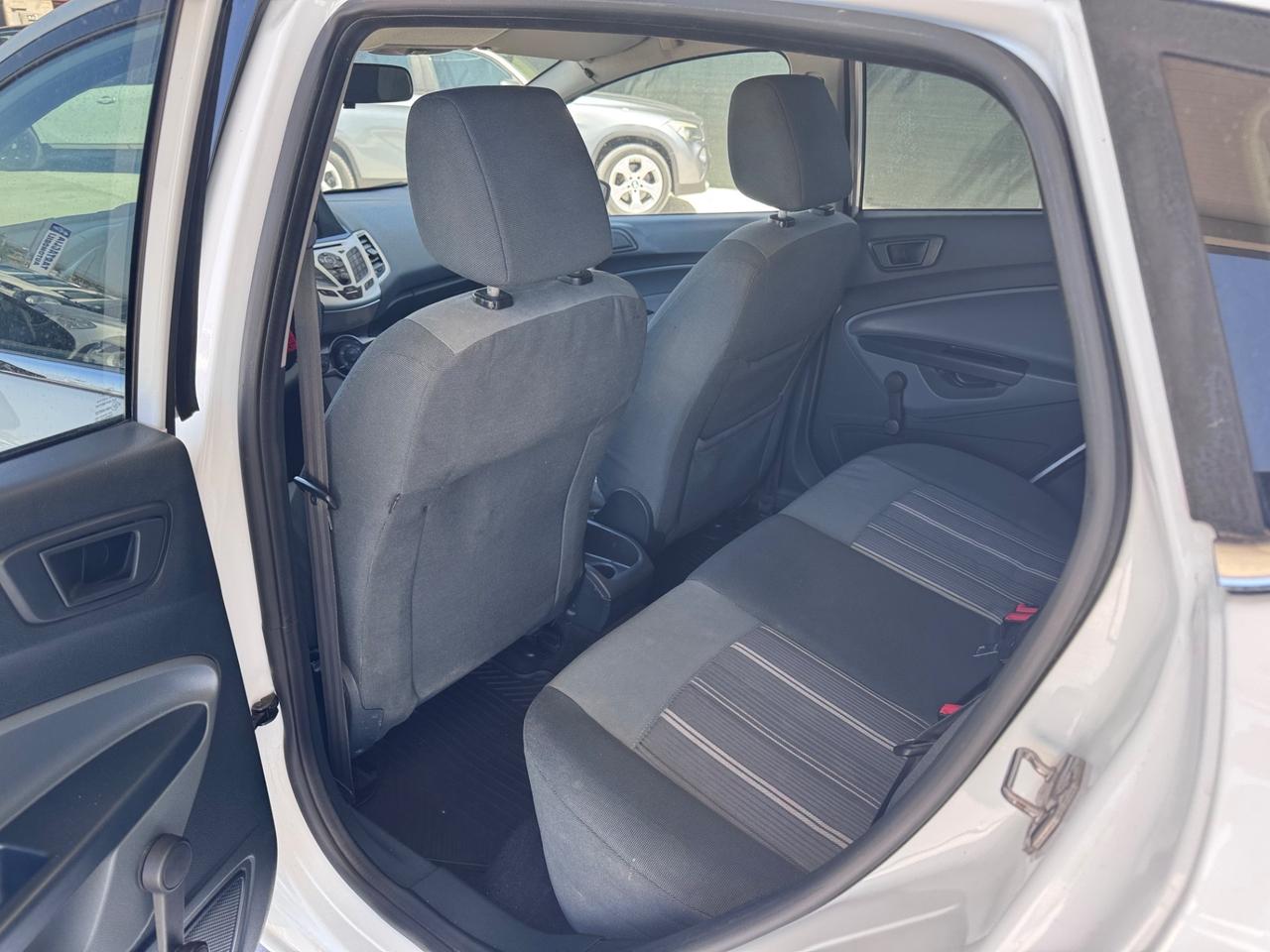 Ford Fiesta 1.4 TDCi 5p. Titanium