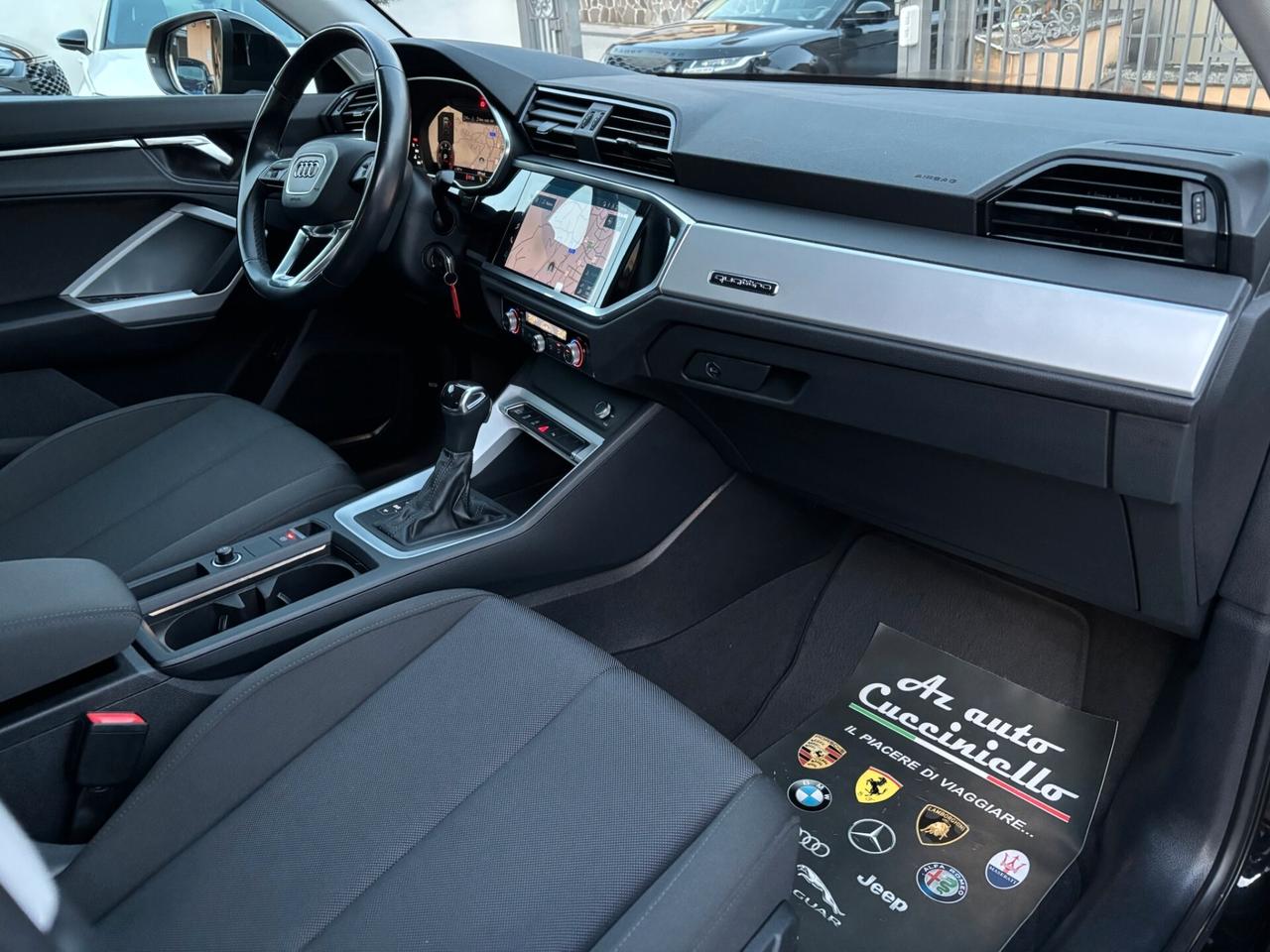 Audi Q3 35 TDI quattro S tronic line edition MY 22 KM 98.000 -BLACK