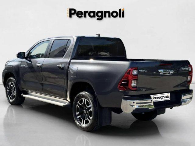 TOYOTA Hilux 2.8 D-4D A/T 4WD 4 PORTE DOUBLE CAB EXECUTIVE AUTO