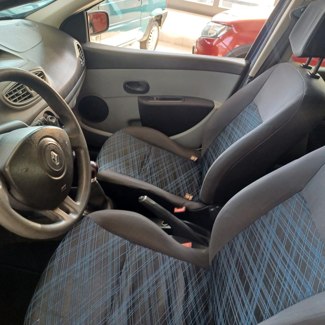 CLIO 1.1 BENZINA PER NEOPATENTATI GARANZIA INCLUSA