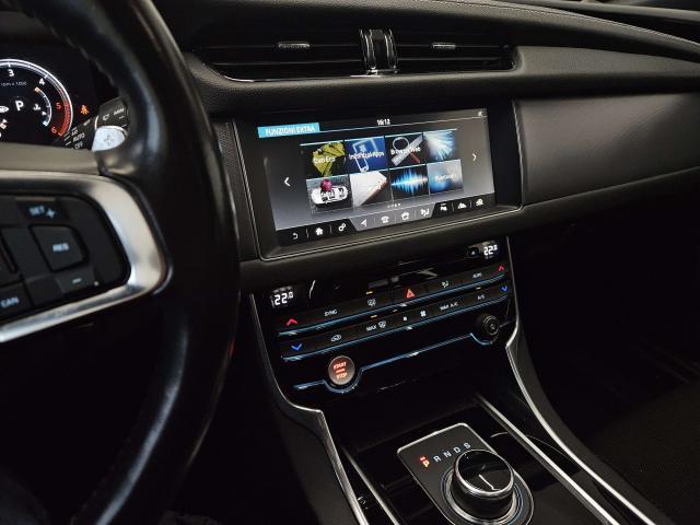 Jaguar XF XF II Sportbrake Sportbrake 2.0d i4 Portfolio