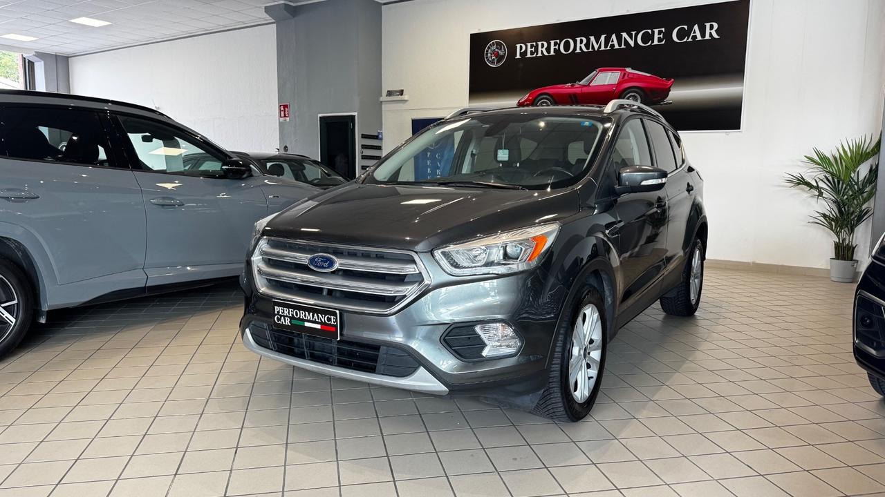 Ford Kuga 1.5 TDCI 120 CV S&S 2WD Powershift Titanium