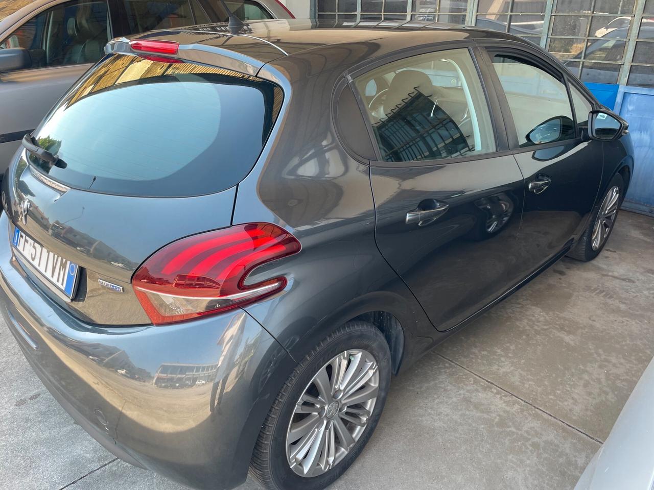 Peugeot 208 BlueHDi 75 5 porte Active