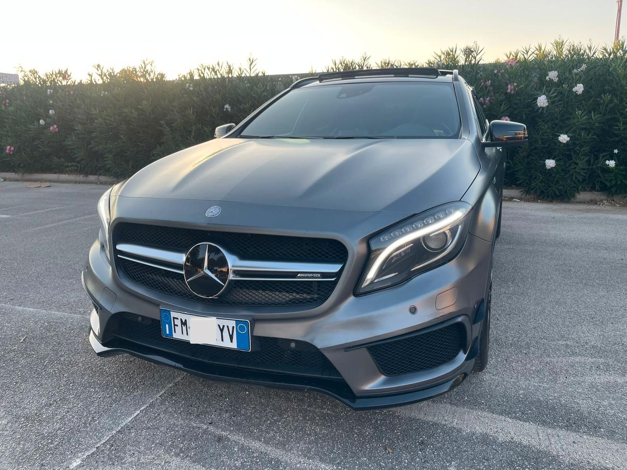 Mercedes benz GLA 45 AMG 4Matic Performance AMG