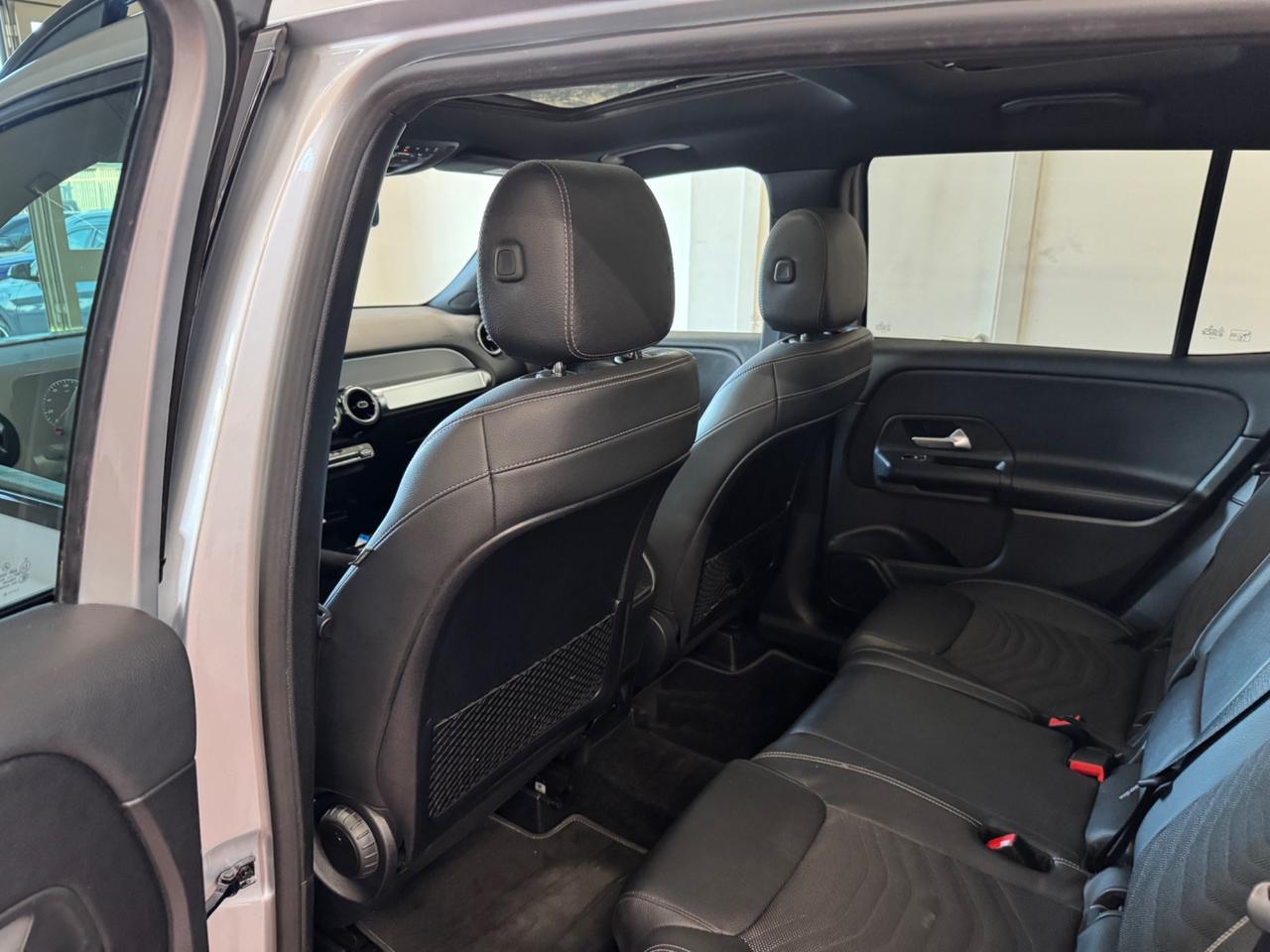MERCEDES-BENZ GLB 200 d AUT. 4MATIC SPORT / 7 POSTI