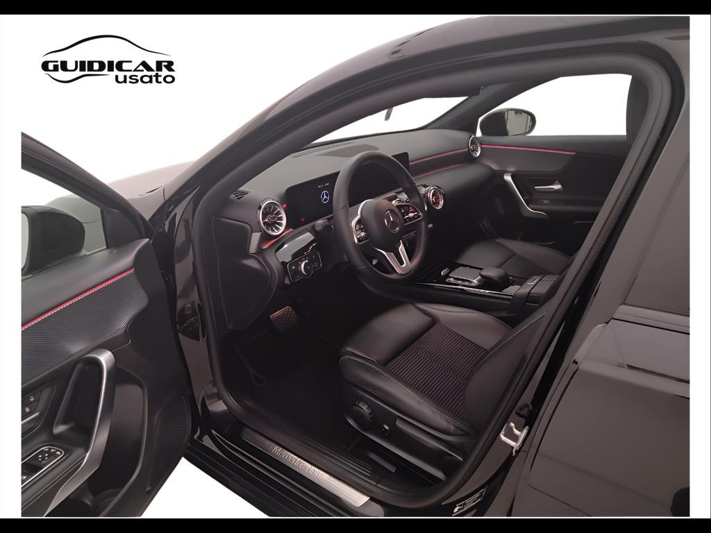 Mercedes-Benz Classe A - W177 2018 - A 180 d Sport auto