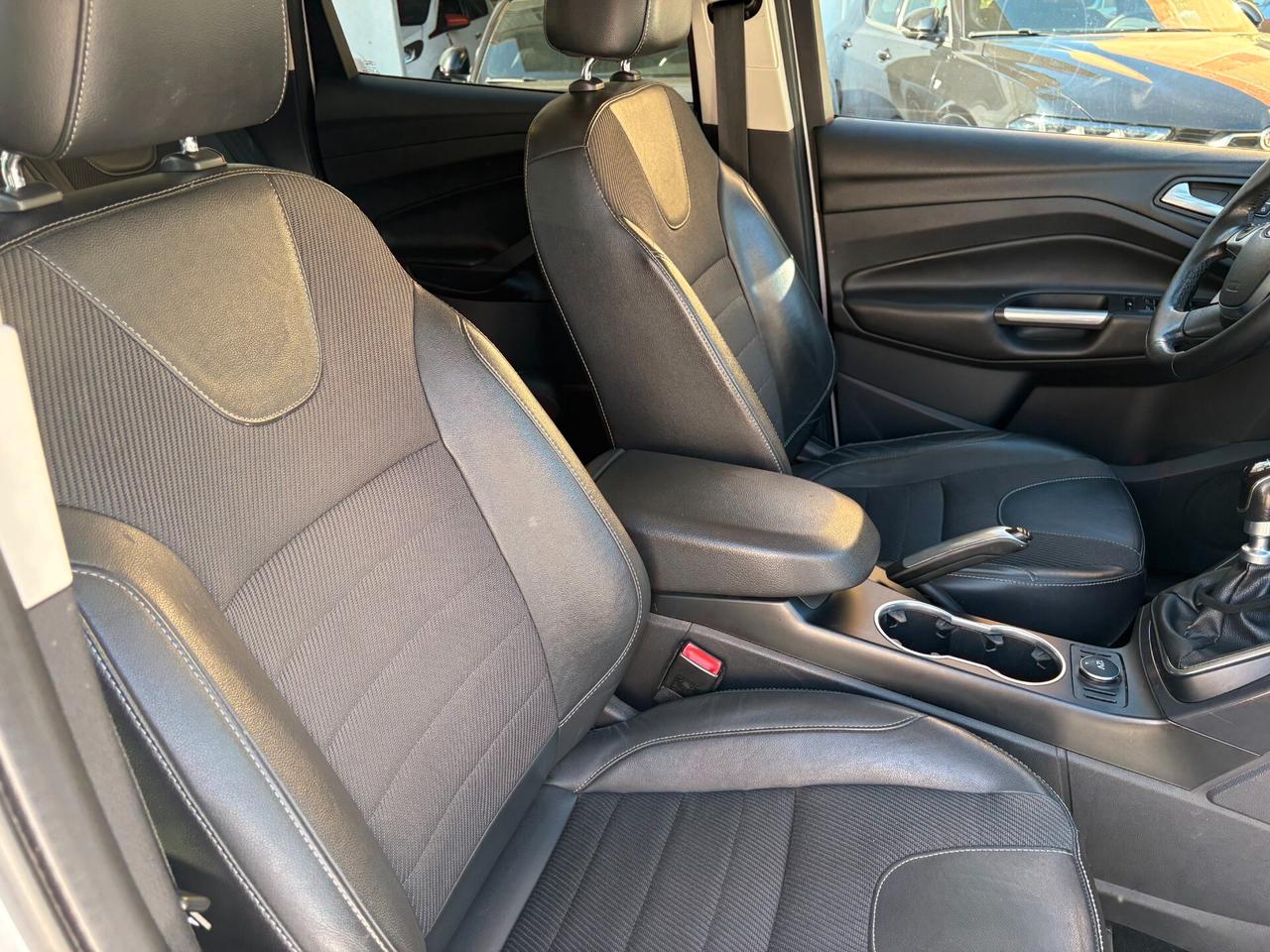 Ford Kuga 2.0 TDCI 120 CV S&S 2WD Titanium