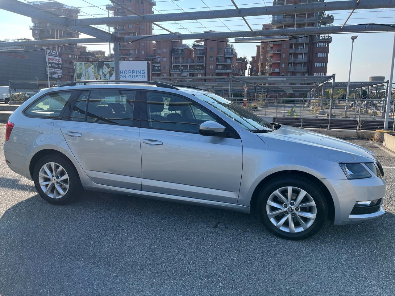 Skoda Octavia 1.0 TSI Wagon Executive