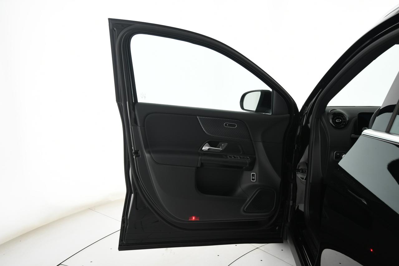 Mercedes-Benz GLA 180 d Advanced auto NEOPATENTATI+CAMERA+LED