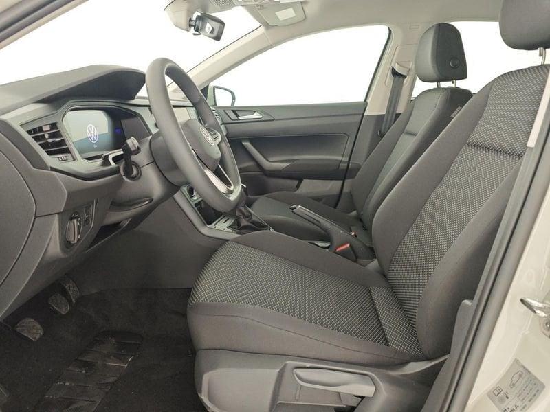 Volkswagen Polo 1.0 Young