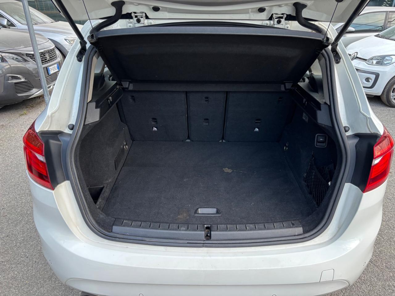 Bmw 2er Active Tourer 214d Luxury OK NEOPATENTATI
