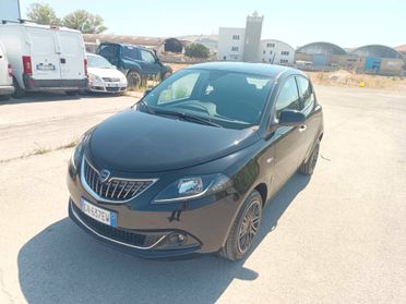 Lancia Ypsilon 1.0 FireFly 5 porte S&S Hybrid Silver Plus