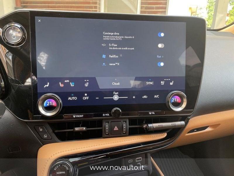 Lexus NX Hybrid Luxury 4WD