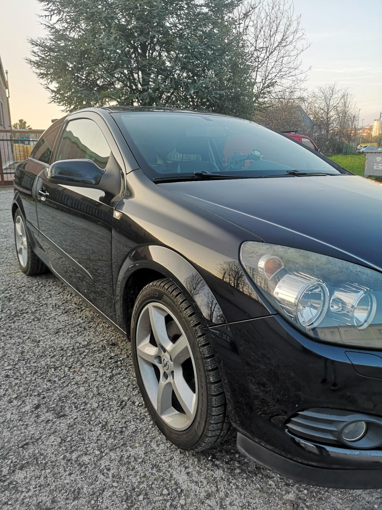 Opel Astra GTC 1.3 125 CV - 2007