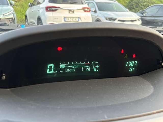 Toyota Yaris Yaris 5p 1.3 dual Sol m-mt