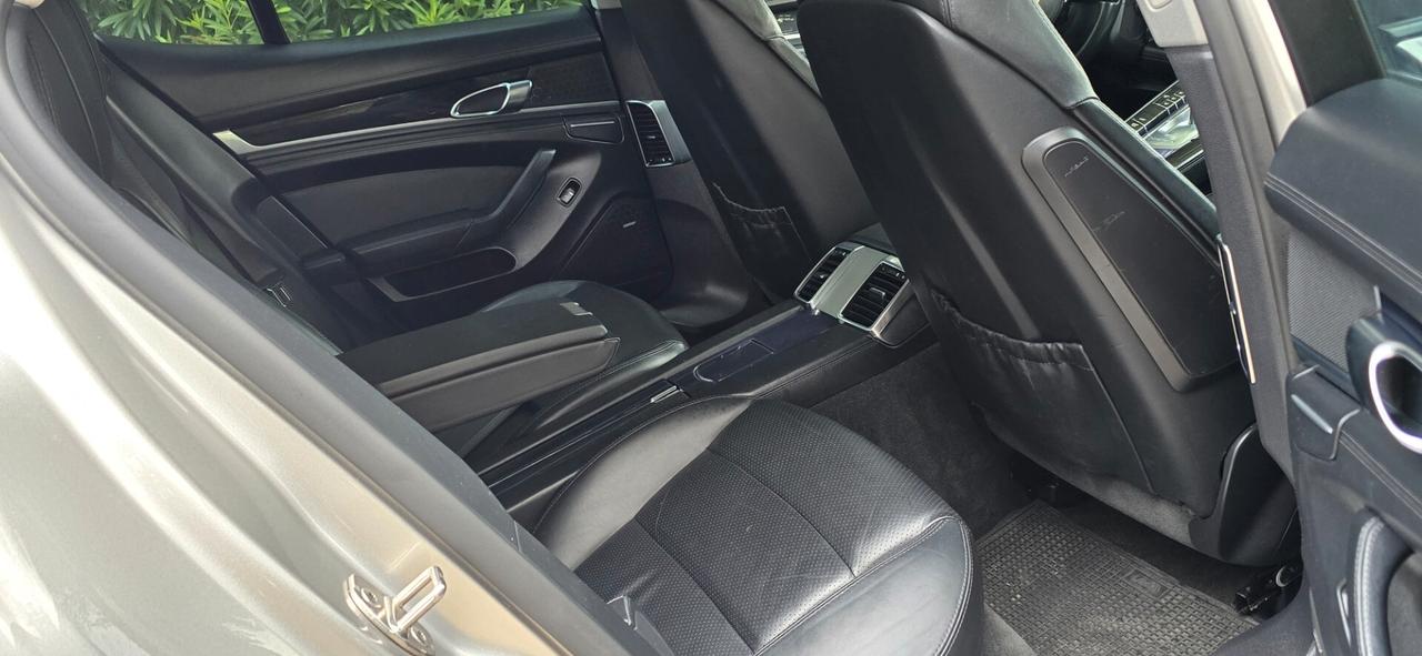 Porsche Panamera 3.0 Diesel Platinum Edition