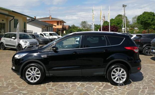 FORD Kuga 2.0 TDCI 150 CV S&S 4WD Powershift Tit
