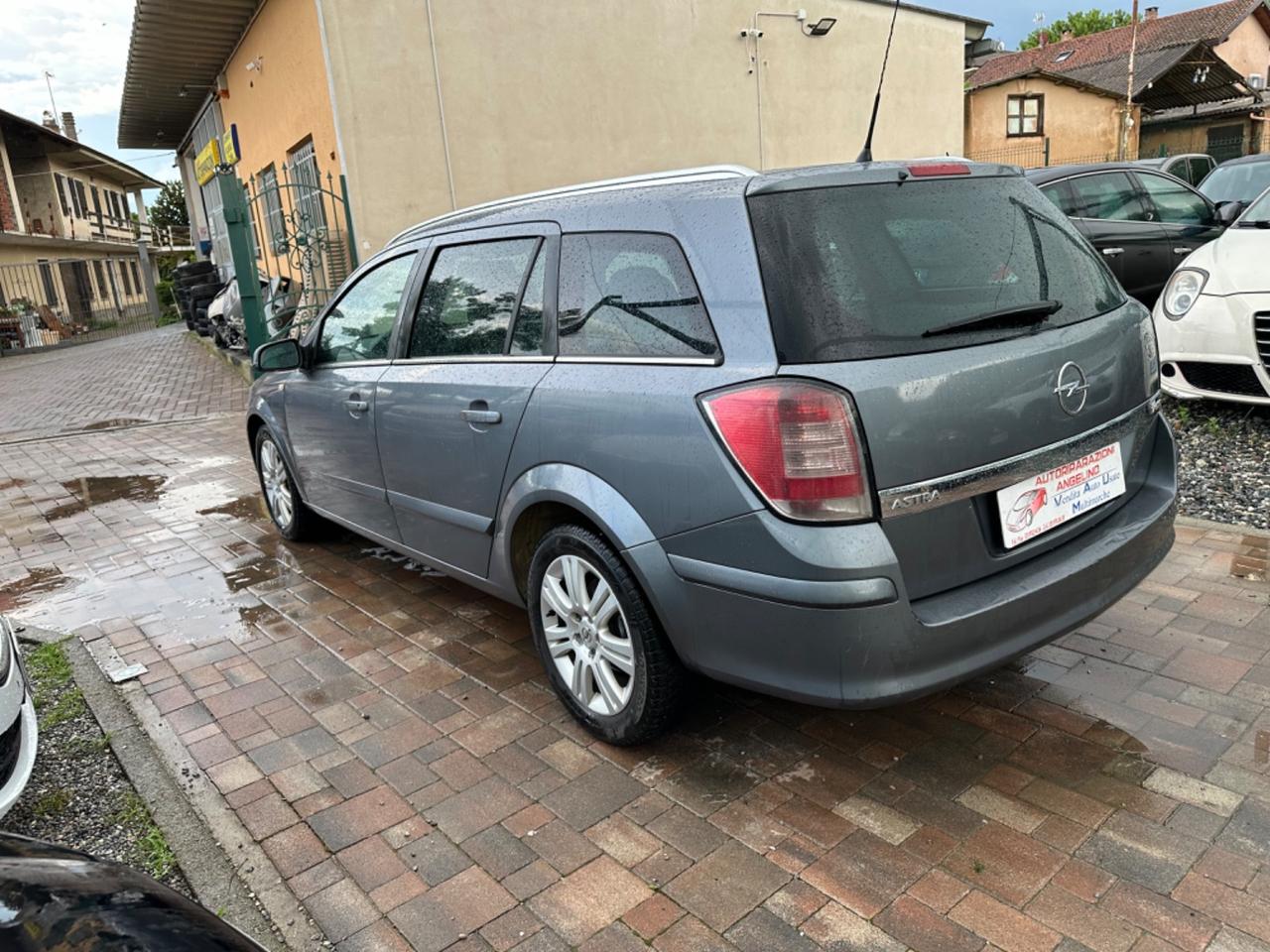 Opel Astra 1.7 CDTI 101CV Station Wagon Club