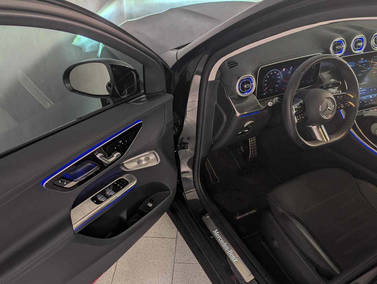 Mercedes-Benz 200 4matic Automatic AMG Line Advanced Plus