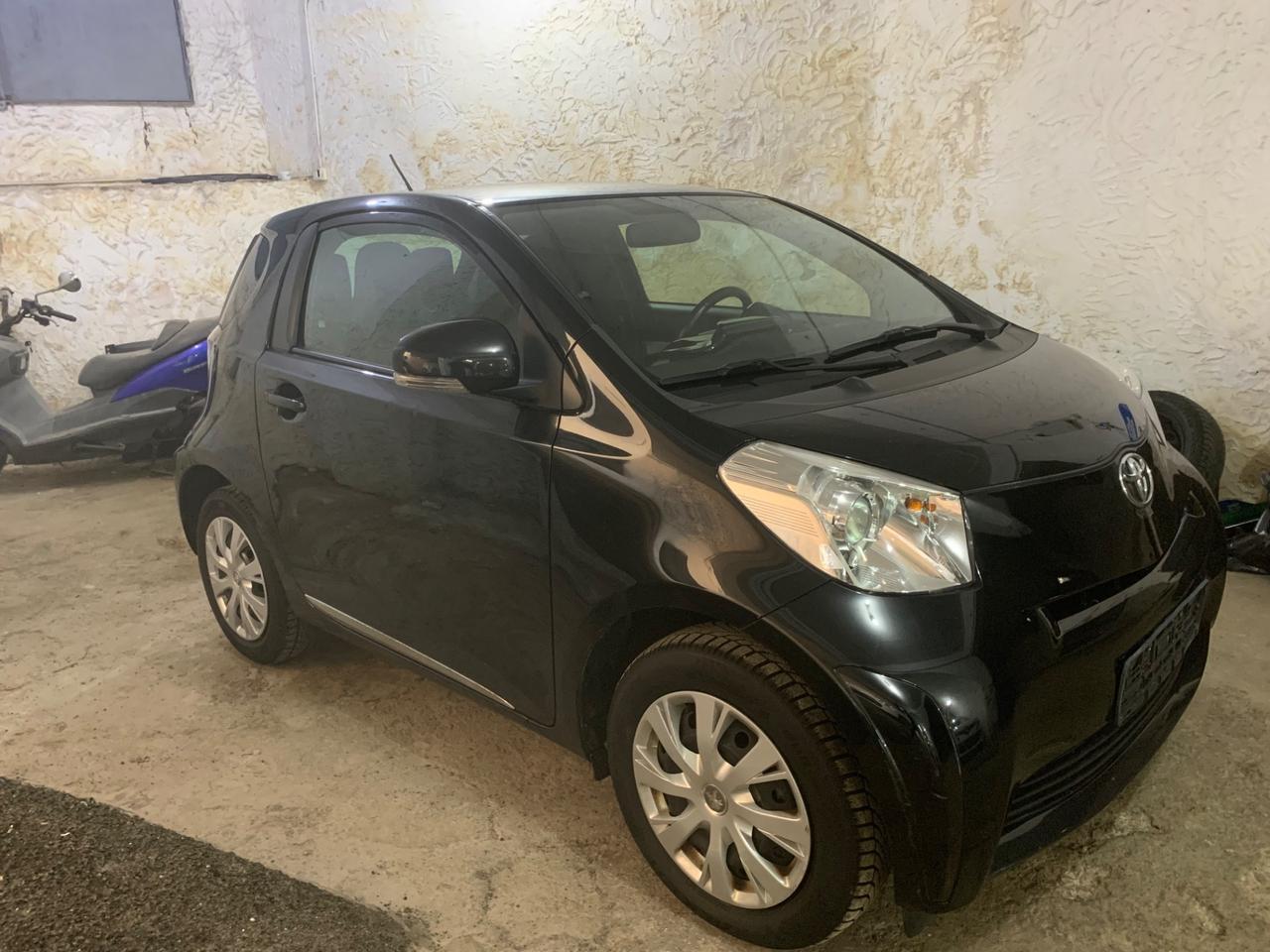 Toyota iQ 1.0 Lounge