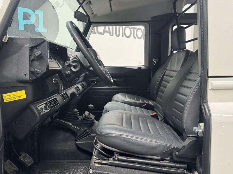 Land Rover Defender 90 TD5 Autocarro 3 Posti C/CLIMA Verricello Omologato Gancio Traino