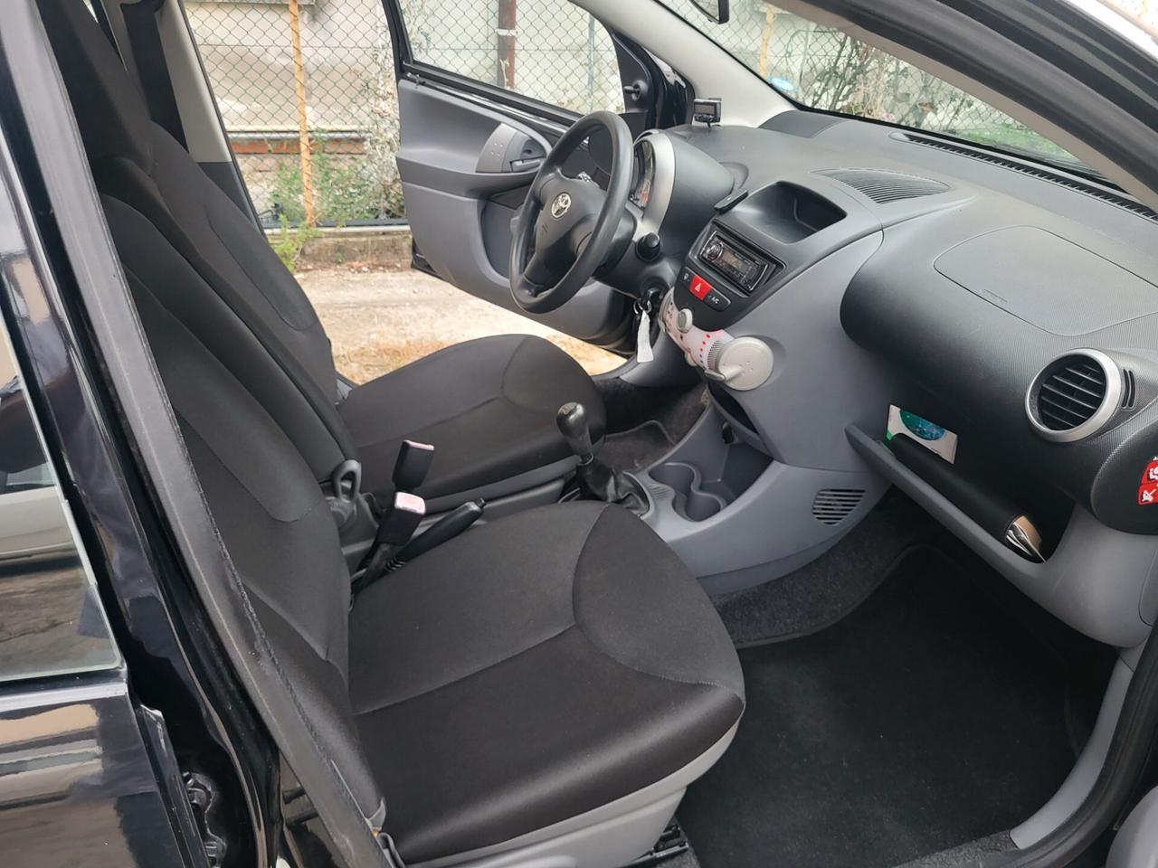 Toyota Aygo 1.0 12V VVT-i 5 porte Now