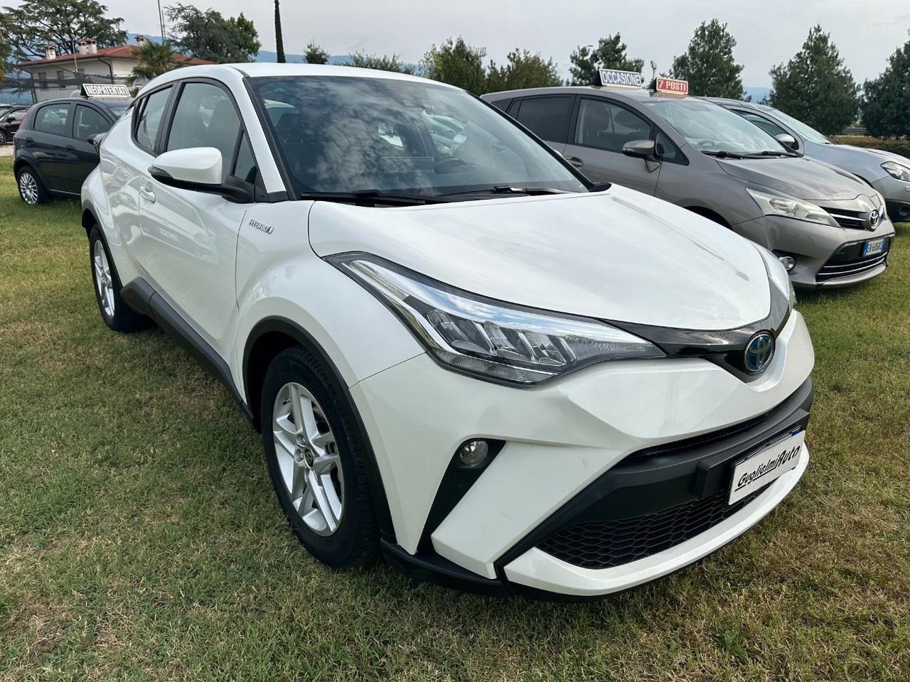 Toyota C-HR 1.8h Business e-cvt