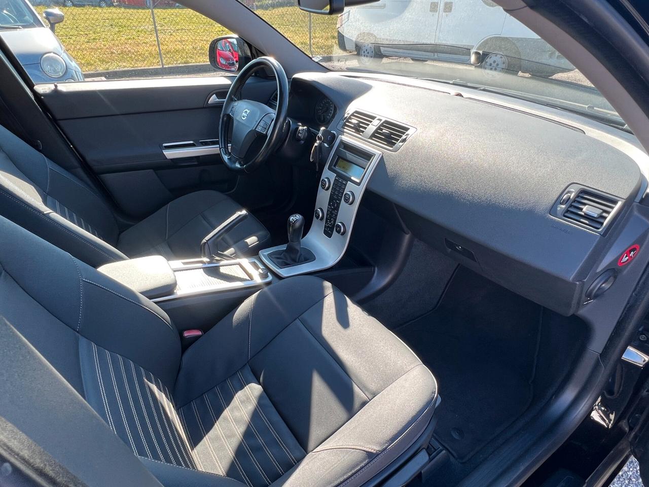Volvo V50 D2 POLAR