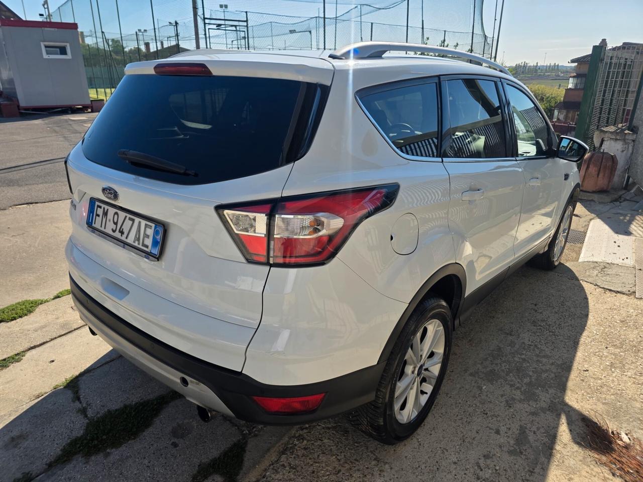 Ford Kuga 1.5 TDCI 120 CV euro 6. 2018