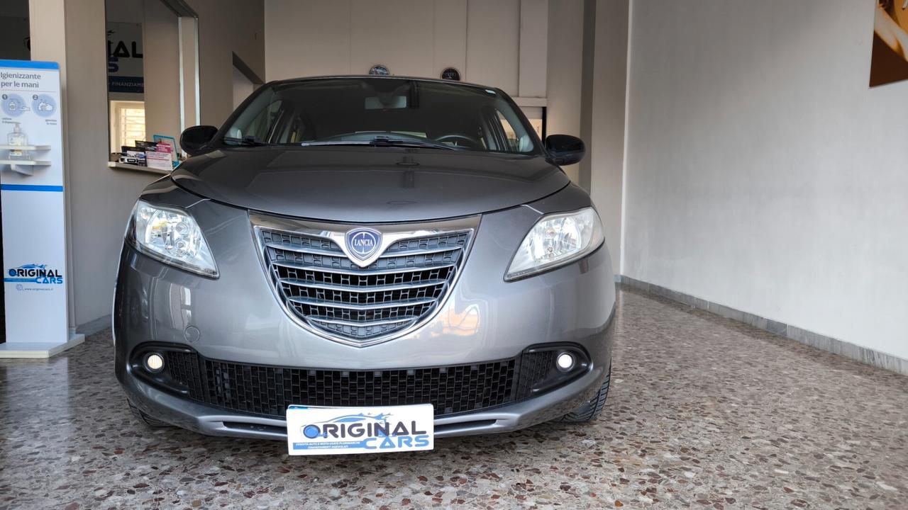 Lancia Ypsilon 1.2 69 CV 5 porte S&S Silver