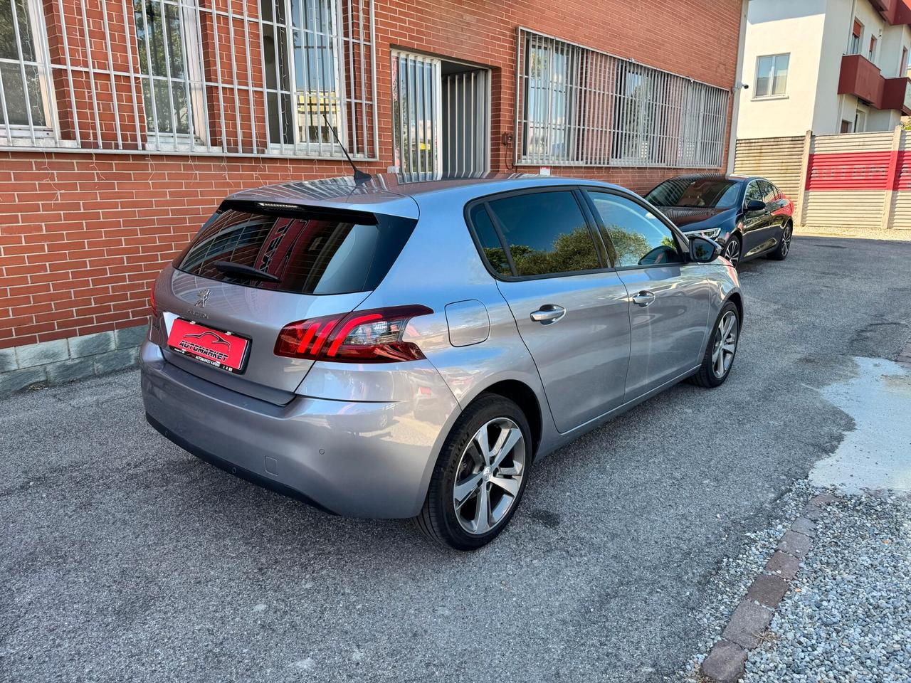 Peugeot 308 PureTech Turbo 110cv Allure