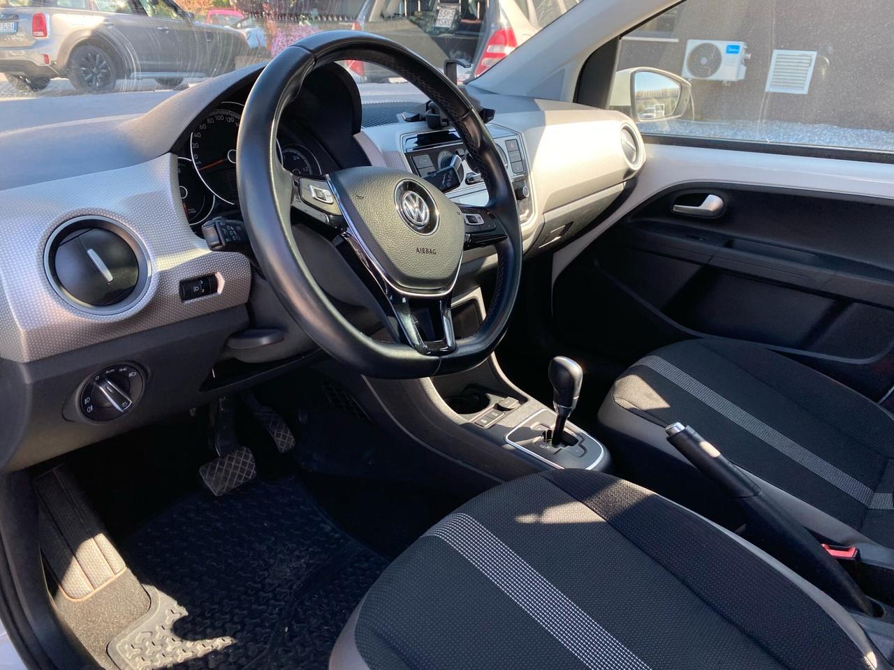 Volkswagen up! 1.0 5p. move up!