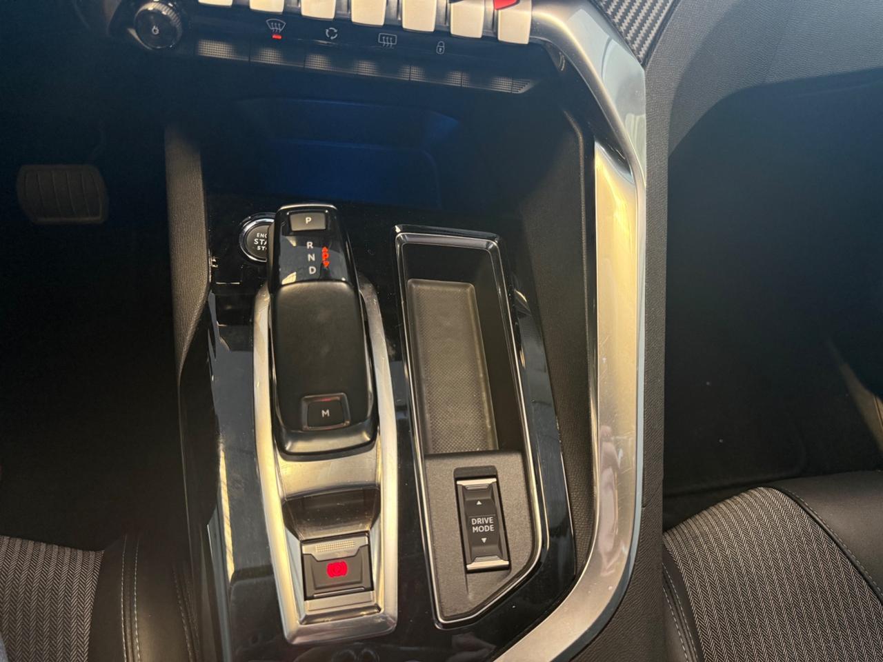 Peugeot 3008 BlueHDi 130 S&S EAT8 Allure