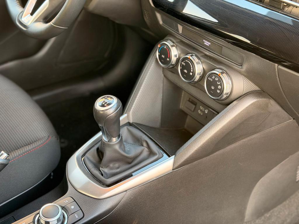 Mazda 2 1.5 Homura 75cv
