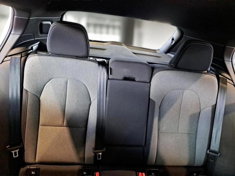 VOLVO XC40 T4 RECHARGE PLUG-IN AUTO CORE SUV
