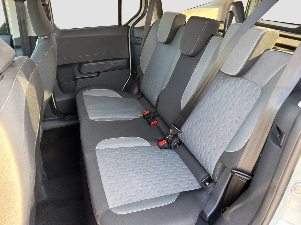 FORD Tourneo Courier 2ªs Tourneo Courier 1.0 EcoBoost Titanium