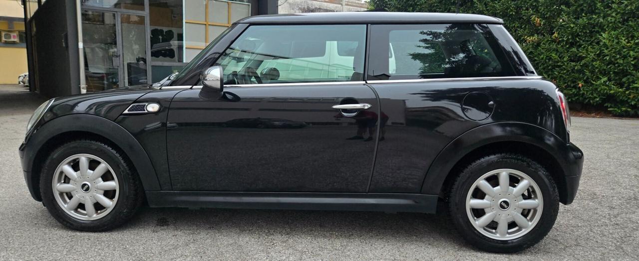 Mini 1.6 16V One (55kW)