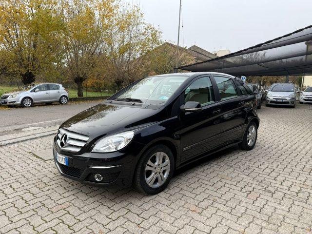 MERCEDES-BENZ B 180 CDI Premium