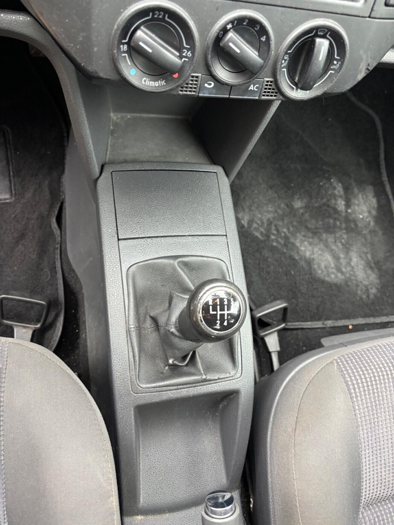Volkswagen Polo 1.4/80CV 16V 5p. Sportline