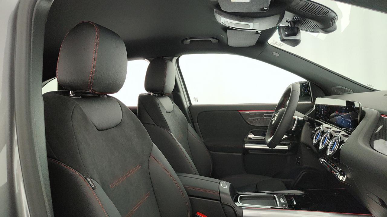Mercedes-Benz GLA 200 d automatic