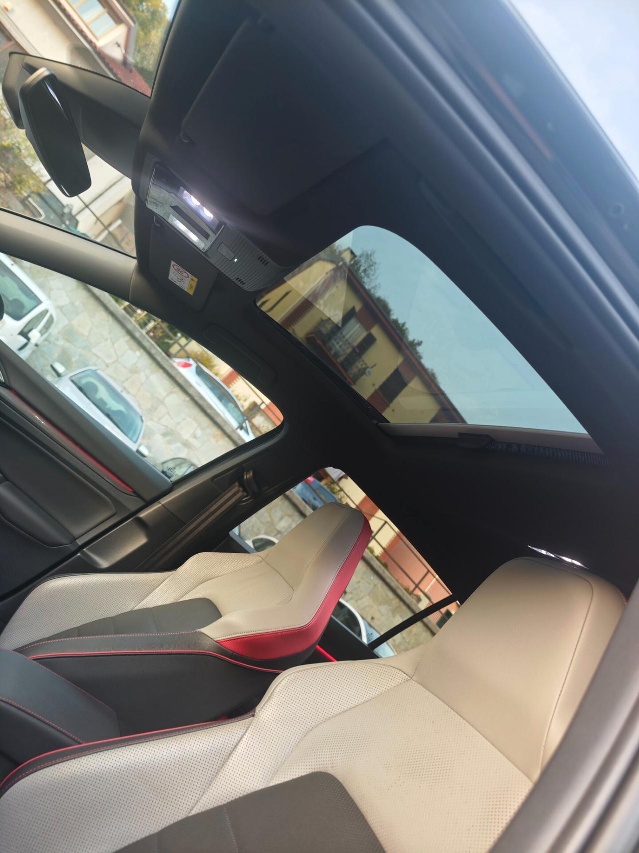 Volkswagen Golf GTI 8 491cv full 21'